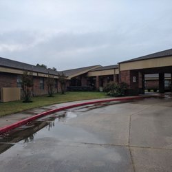 Sequoyah Pointe - Circle drive