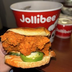 Jollibee - Spicy Chicken Sandwich