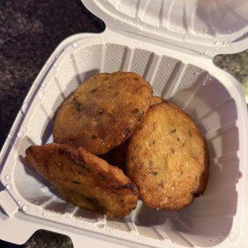 Saffron Indian Grill & Bar - Mixed Pakora - Indian Near Me - Eagan, Minnesota