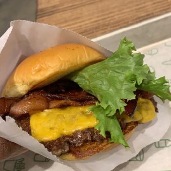 Shake Shack Mall in Columbia - Fast Food Near Me - Columbia, Maryland Shake Shack Mall in Columbia - Fast Food Near Me - Columbia, Maryland