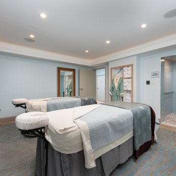 St Somewhere Spa - Take a look inside one of our couple's massage treatment rooms. - Day Spas Near Me - Gatlinburg, Tennessee