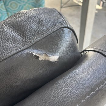 Valley Outlet - Tear in back of voice this will get bigger needs repair - Appliances Near Me - Hemet, California Valley Outlet - Tear in back of voice this will get bigger needs repair - Appliances Near Me - Hemet, California