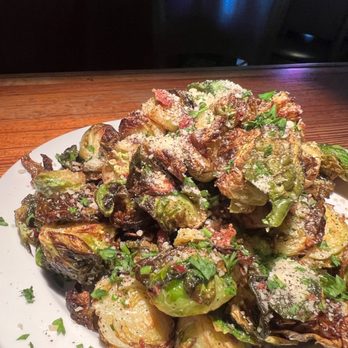 4th Base Restaurant - Seafood Near Me - West Milwaukee, Wisconsin