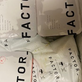 Factor_ - gel mess with leaked out food juices as well - Food Delivery Services Near Me - Batavia, Illinois