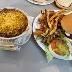Kate's - Chili and a Mushroom Swiss Burger