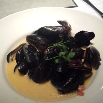 Meddlesome Moth - Thai mussels - Bars Near Me - Dallas, Texas