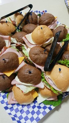 Ella's Dela Delicatessen by null