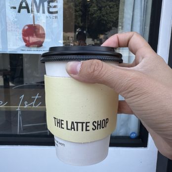 The Latte Shop - Hojicha Latte - Cafes Near Me - Los Angeles, California The Latte Shop - Hojicha Latte - Cafes Near Me - Los Angeles, California