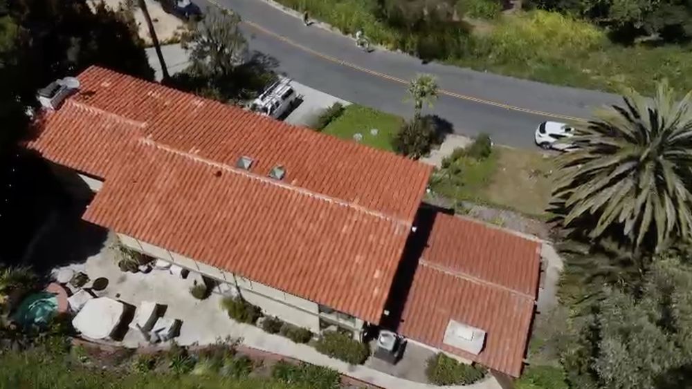 Slide of Best Roofing Solution