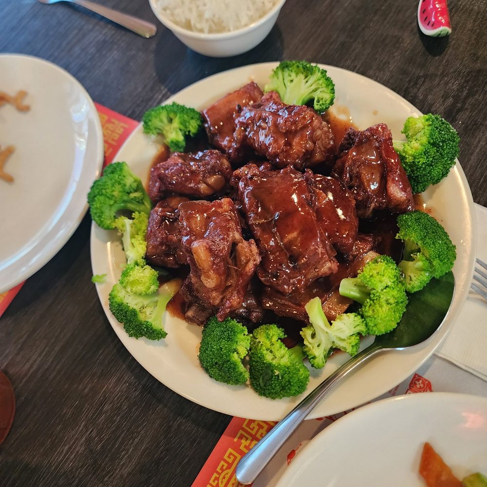 Tasty China - House special pork ribs very very tender and so much flavor - Dim Sum Near Me - Ventura, California Tasty China - House special pork ribs very very tender and so much flavor - Dim Sum Near Me - Ventura, California