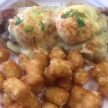 Button Up Cafe - Kalua bene - Breakfast & Brunch Near Me - Pearl City, Hawaii