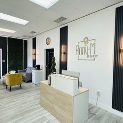 Anny M Beauty - Main lobby