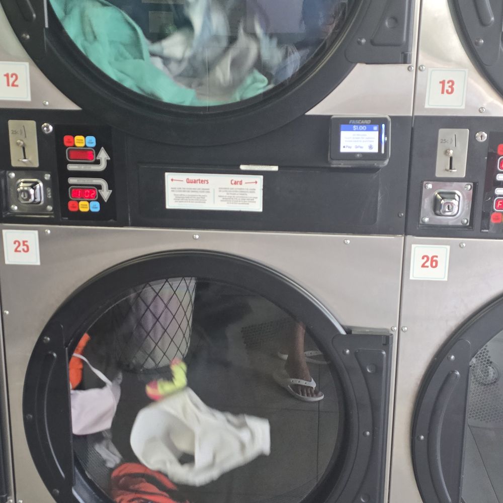 In & Out Laundromat - Ya en la secadora - Laundromat Near Me - McAllen, Texas In & Out Laundromat - Ya en la secadora - Laundromat Near Me - McAllen, Texas