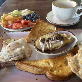 Madres Brunch - Fresh fruit, pistachio latte, and the Los Cubanos breakfast! - Breakfast & Brunch Near Me - Long Beach, California