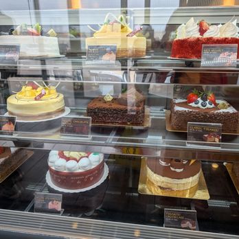 85°C Bakery Cafe-Blalock - Cakes - Bakeries Near Me - Houston, Texas 85°C Bakery Cafe-Blalock - Cakes - Bakeries Near Me - Houston, Texas