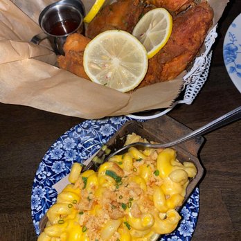 Root & Bone Indianapolis - Fried Chicken Brined in Sweet Tea- Half Bird- $19 / Side of Mac & Cheese- $7 @siblingsthateat - American Near Me - Indianapolis, Indiana