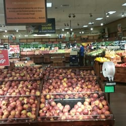 King Soopers - Decent produce section