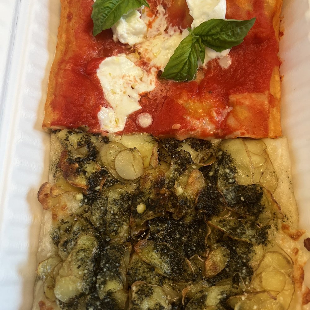 RomanSQ - Margarita búfala and pesto potato squares ... so good! - Pizza Near Me - Sarasota, Florida RomanSQ - Margarita búfala and pesto potato squares ... so good! - Pizza Near Me - Sarasota, Florida