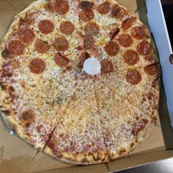 Half plain half pepperoni 16"