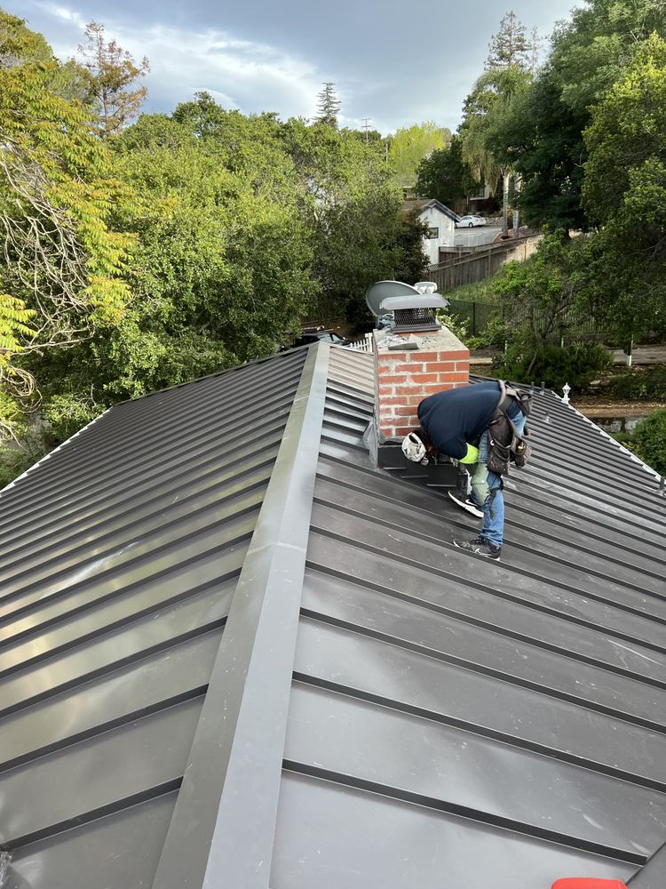 Slide of Acme Roofing Services