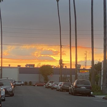 Macleod Ale Brewing - A beautiful sunset but check out the parking - Breweries Near Me - Van Nuys, California