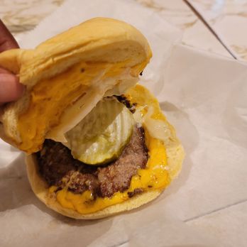 Billy Goat Tavern - Chicago - Cheeseborger! Lol! - Burgers Near Me - Chicago, Illinois