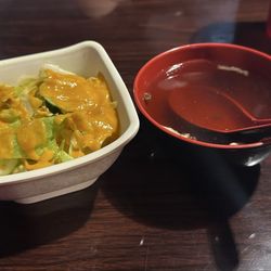 Hayashi Mayple - Onion soup (broth) salad with ginger dressing