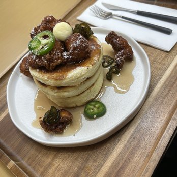 Fluffy Fluffy - Jalapeños Chicken & Pancake - Desserts Near Me - New York, New York