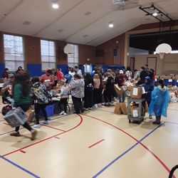 Windsor Locks Annual Food Drive - Organized chaos. November 23, 2024