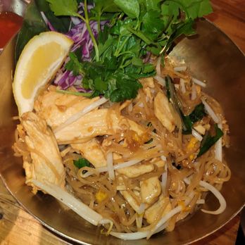 Lemongrass Brooklyn - Chiang Mai Mee w/ Grilled Chicken - Thai Near Me - Brooklyn, New York Lemongrass Brooklyn - Chiang Mai Mee w/ Grilled Chicken - Thai Near Me - Brooklyn, New York