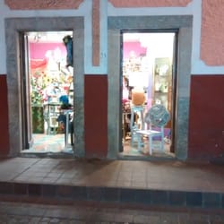 Taller de Confección de Regalos y Decoración