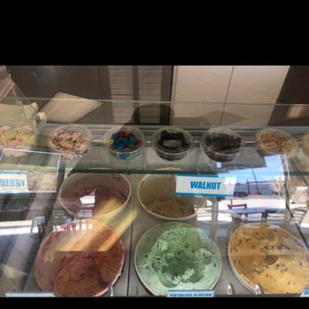 Choice Berry - Ice Cream & Frozen Yogurt Near Me - Inglewood, California