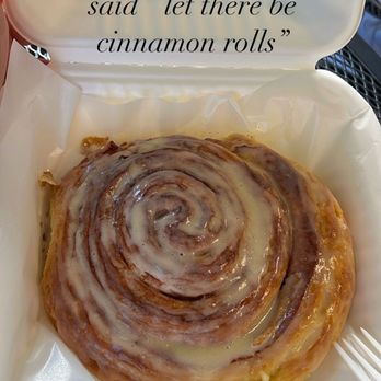 Papi’s Ohana - Perfectly executed cinnamon roll. A+ - Pizza Near Me - Lahaina, Hawaii