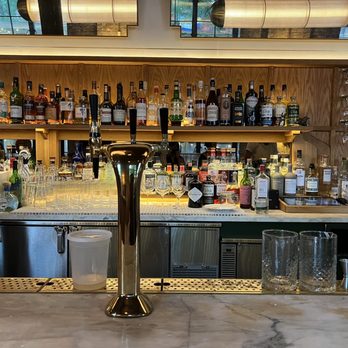Le Crocodile - French Near Me - Brooklyn, New York