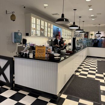 Arethusa Farm - Ice Cream & Frozen Yogurt Near Me - New Haven, Connecticut Arethusa Farm - Ice Cream & Frozen Yogurt Near Me - New Haven, Connecticut