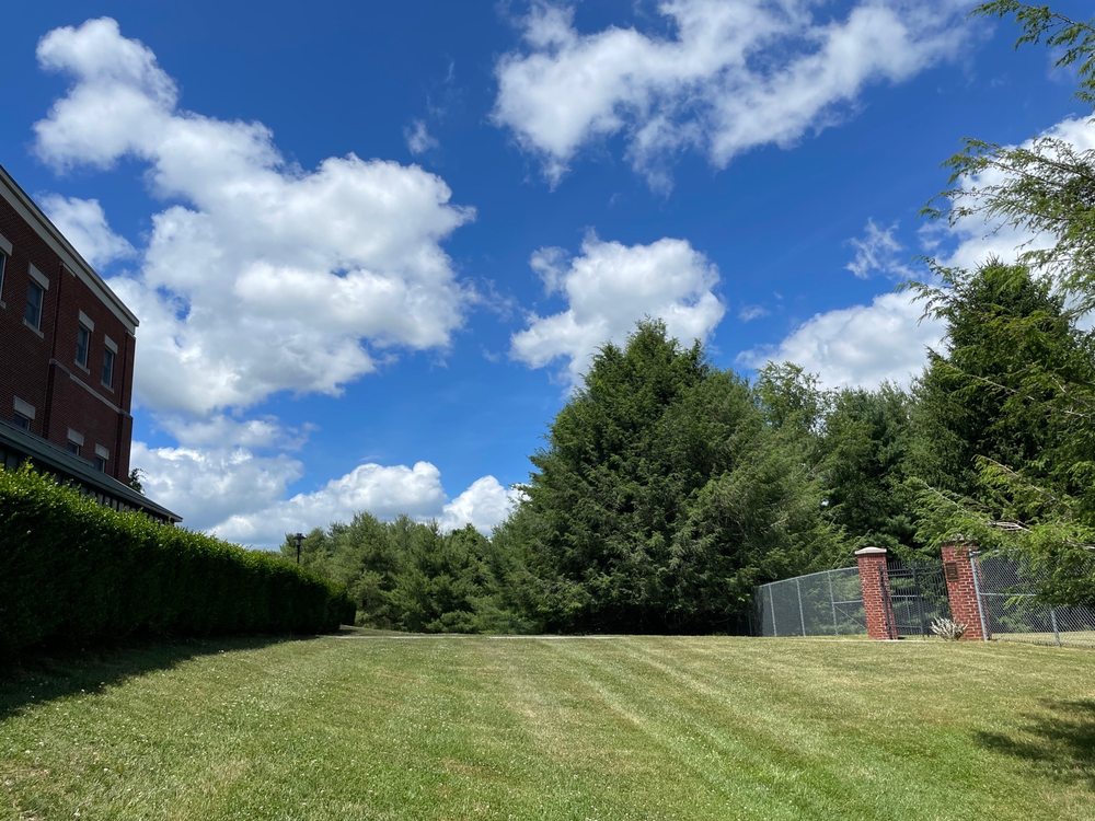 CARTER FAMILY CEMETERY Updated July 2024 1907 Harding Dr, Parsons, Kansas Funeral Services
