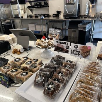 Cinnaholic - Bakeries Near Me - Myrtle Beach, South Carolina