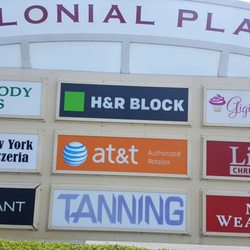 Colonial Plaza Center