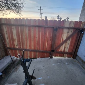 Ergeon - 6 ft tall side fence - Fences & Gates Near Me - Riverside, California