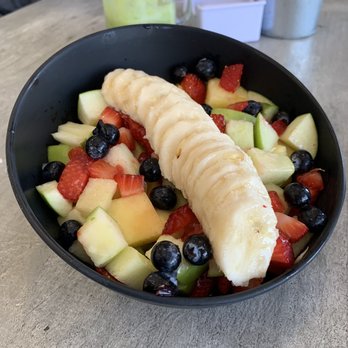 Sweet & Fit - Fruit bowl (usually comes with fruit and yogurt). - Juice Bars & Smoothies Near Me - La Paz, BCS