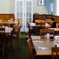 Fort Colony Family Diner - Extra room for parties!