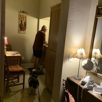 Sheldon St Lodge - Nice kitchen area - Hotels Near Me - Prescott, Arizona