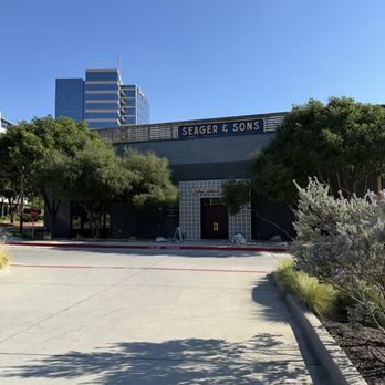 Seager & Sons - Front - Pizza Near Me - Plano, Texas