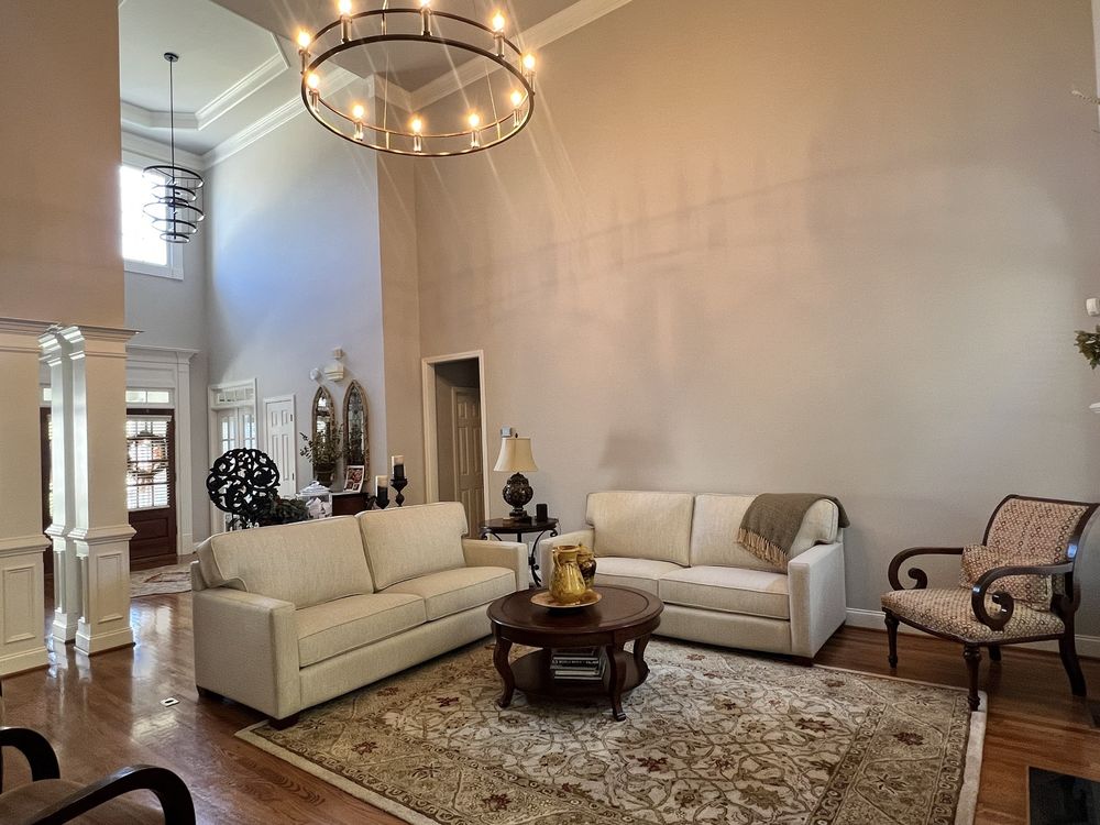 New York Upholstery - upholstery in Snellville, GA