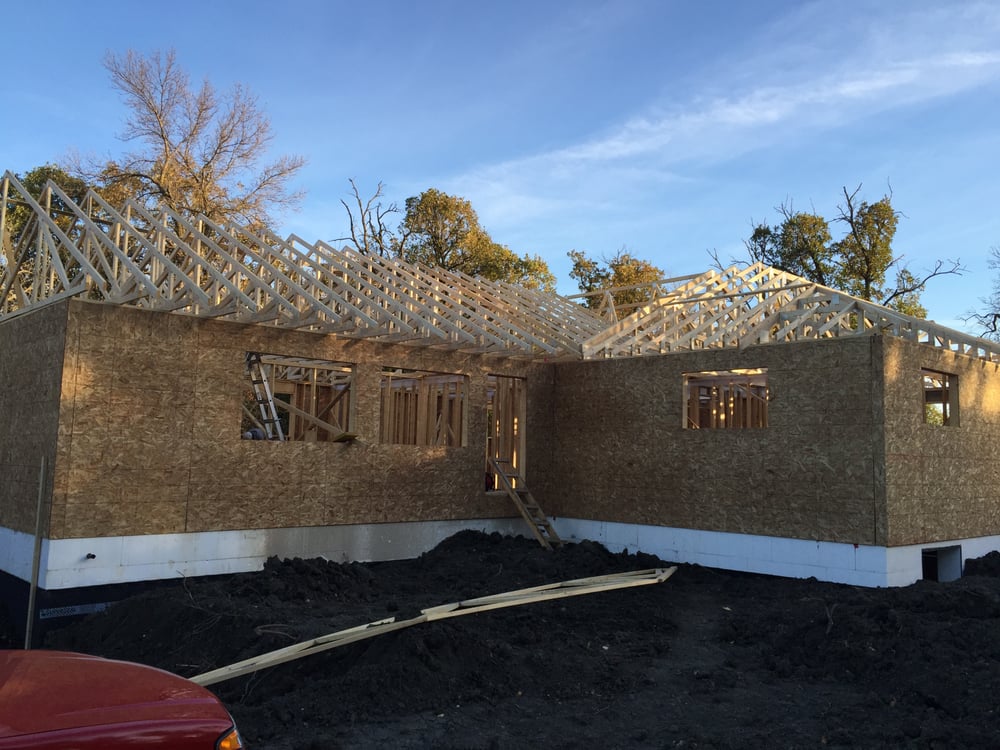 PRECISION FRAMING Updated October 2024 405 Trent Avenue, Winnipeg