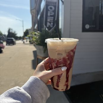 B&B Marketplace - Raspberry White Chocolate Chai - Gift Shops Near Me - Panora, Iowa