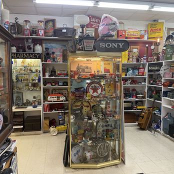 Patterns of the Past - Vendor booth - Antiques Near Me - Apache Junction, Arizona