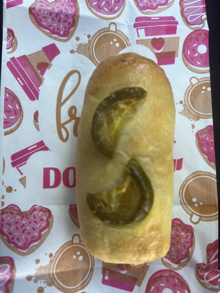 T's Southern Maid Donuts Logo