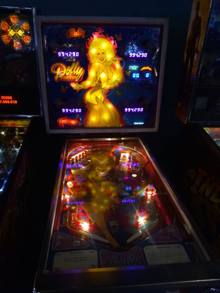 The Ice Box Arcade, Seattle Roadtrippers