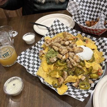 The Bear Trap - Chicken nachos were great! - Beer Bar Near Me - Big Bear Lake, California